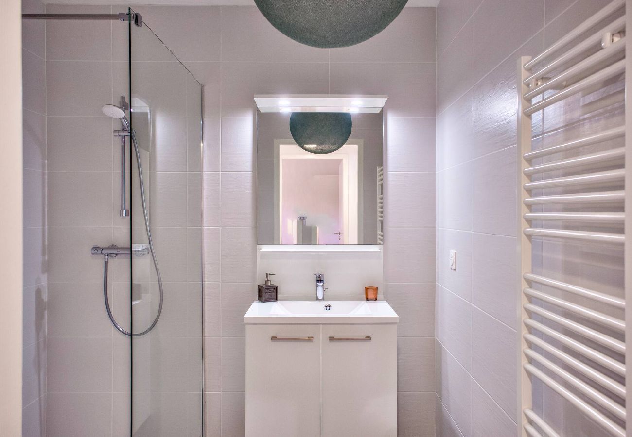 Apartment in Vars - New Apartment • Private Garage • Two Terraces • Vars Centre