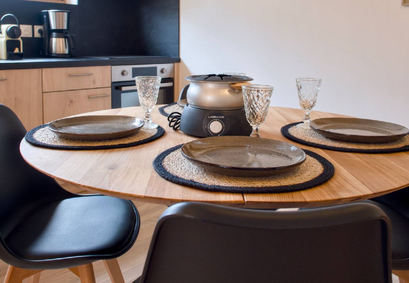 Apartment in Vars - New Apartment • Private Garage • Two Terraces • Vars Centre
