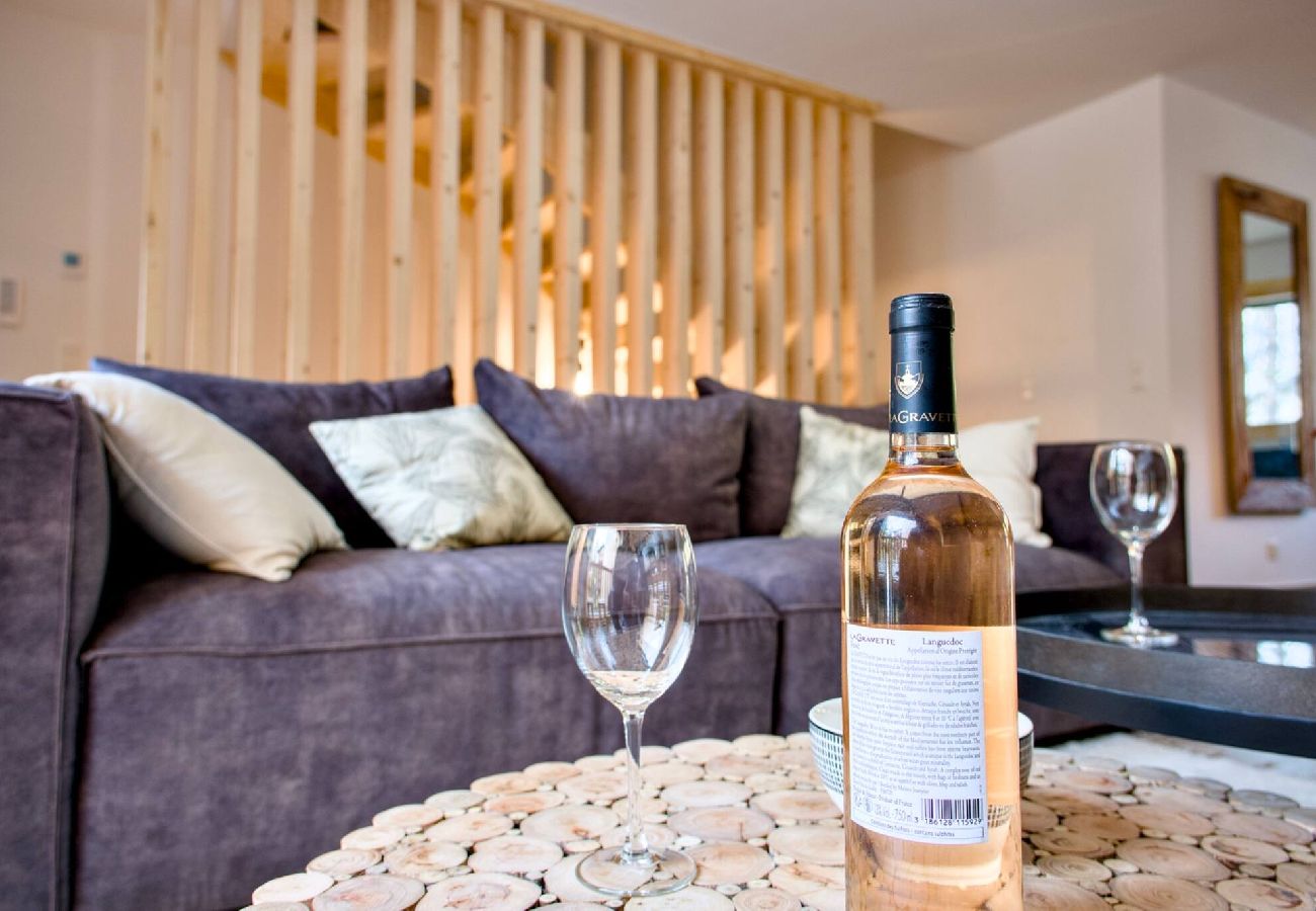 Terraced House in Vars - New Chalet • 4 Bedrooms • Garage • Resort Centre • Sleeps 10