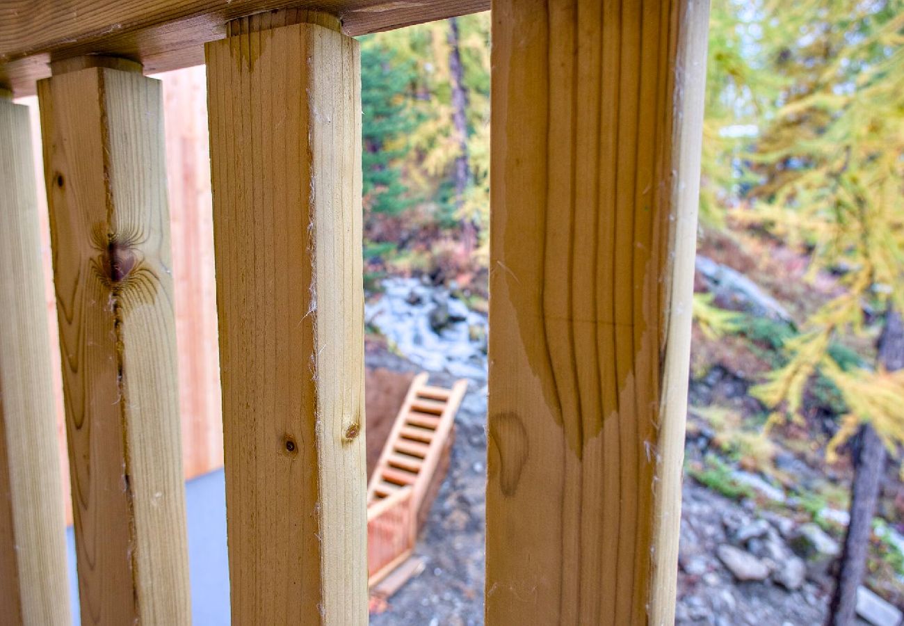 Terraced House in Vars - New Chalet • 4 Bedrooms • Garage • Resort Centre • Sleeps 10