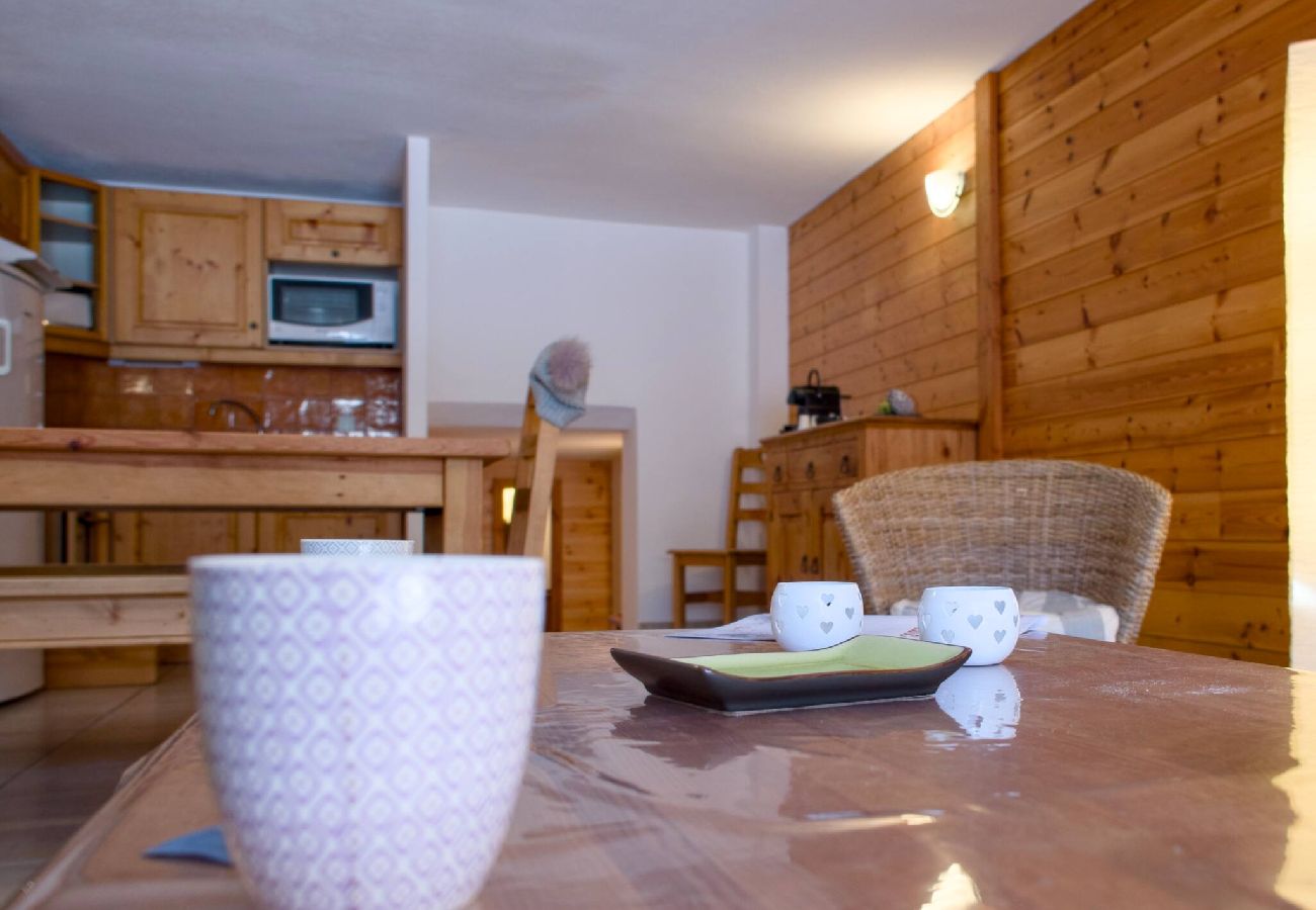 Apartment in Vars - Family Apartment • Garden • 2 Bedrooms • Sleeps 8
