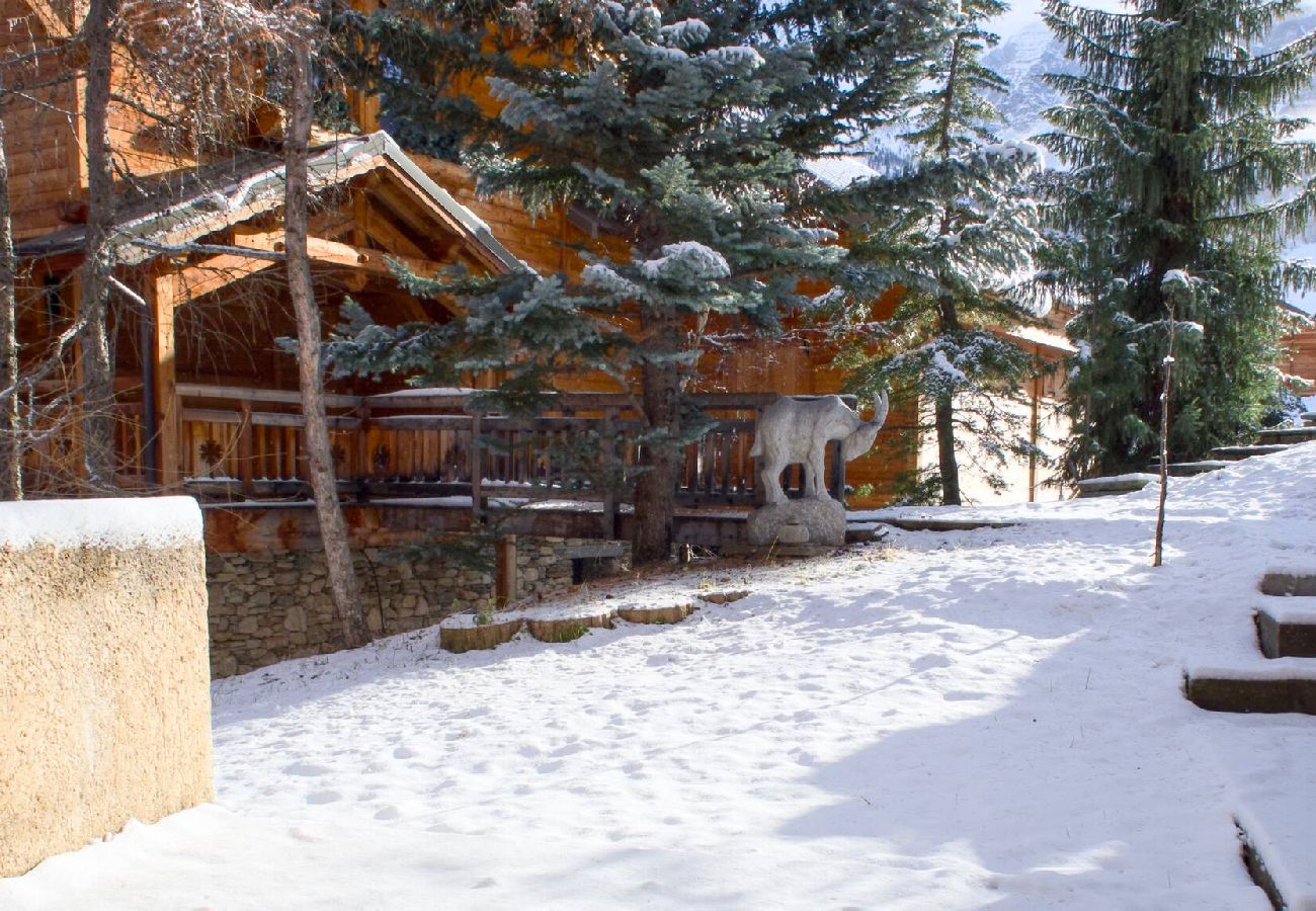 Apartment in Vars - Family Apartment • Garden • 2 Bedrooms • Sleeps 8