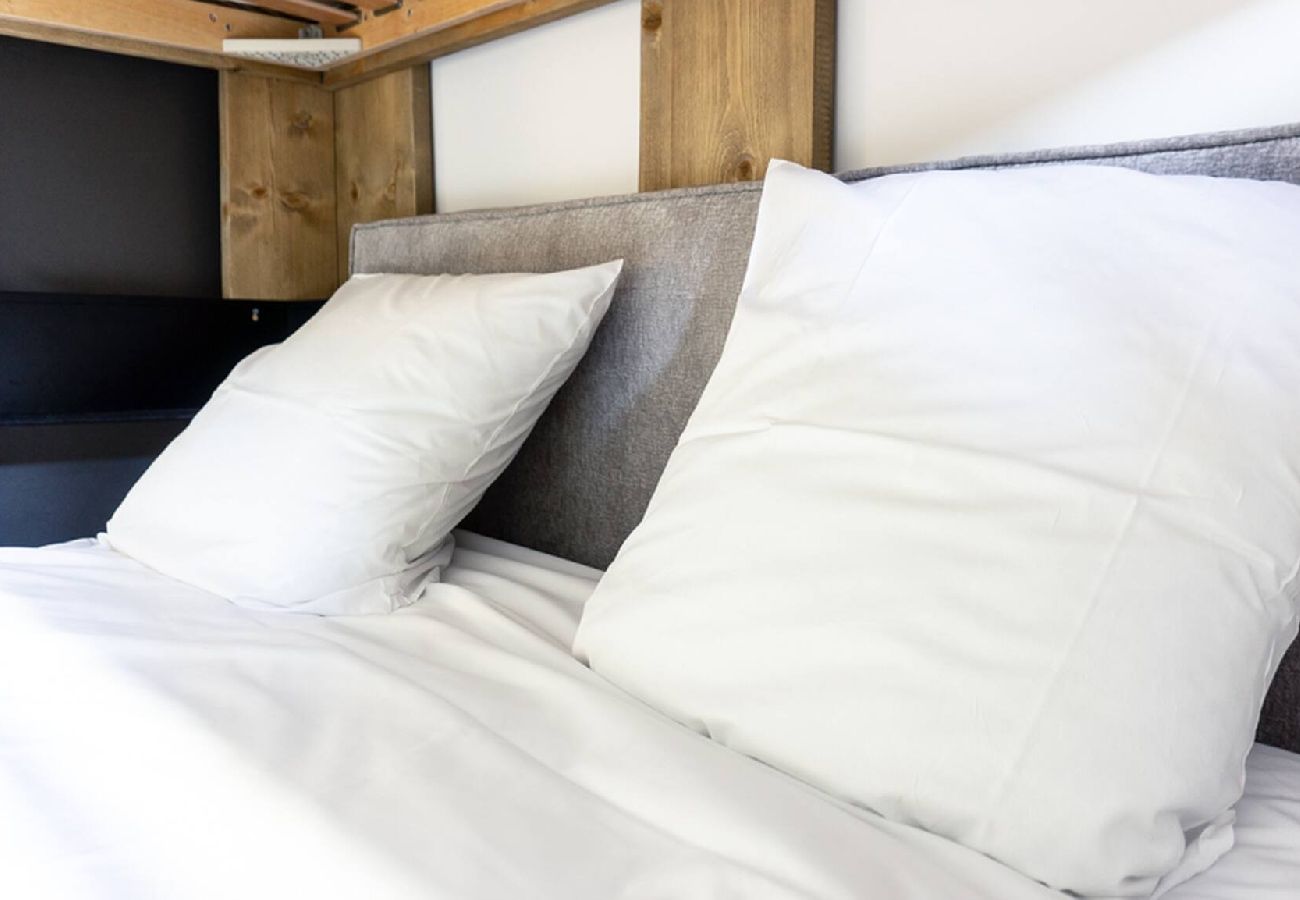 Residence in Vars - Family Apartment • Two Terraces • Parking • Sleeps up to 7