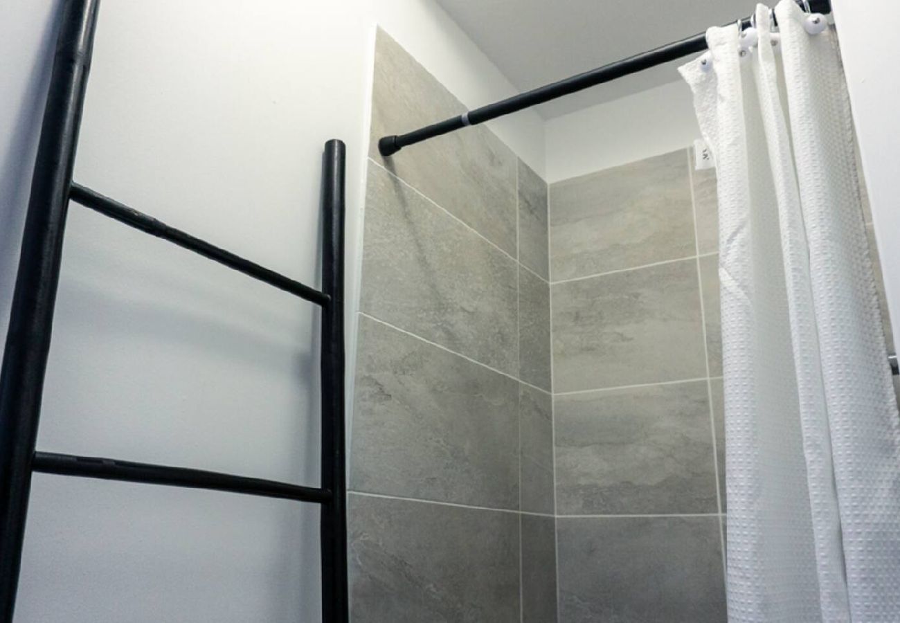 Residence in Vars - Family Apartment • Two Terraces • Parking • Sleeps up to 7