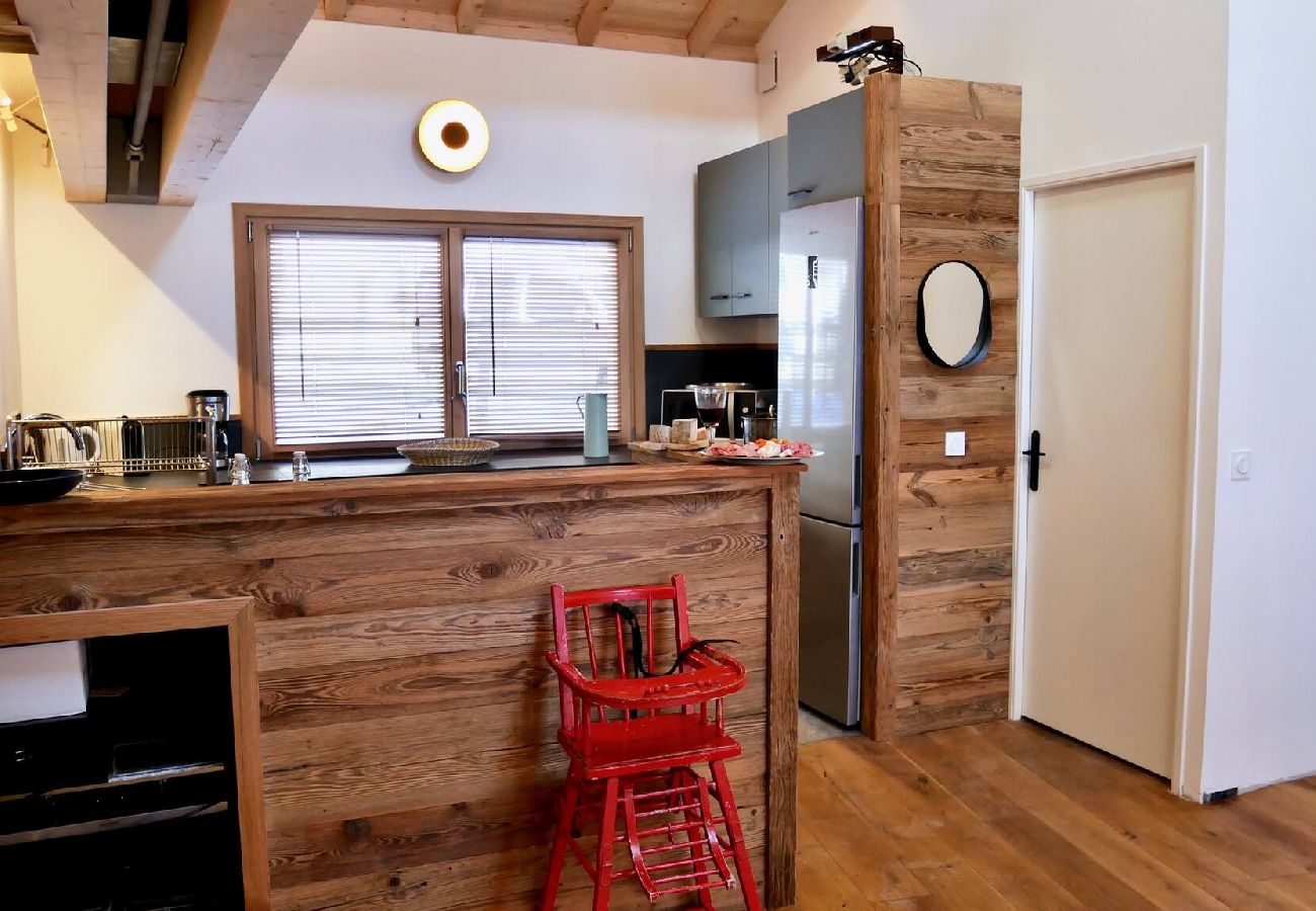 Chalet in Vars - Vars Chalet at 1,890m • Sleeps 14 • Ski Shuttle