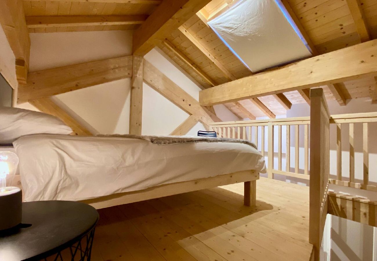 Chalet in Vars - Vars Chalet at 1,890m • Sleeps 14 • Ski Shuttle