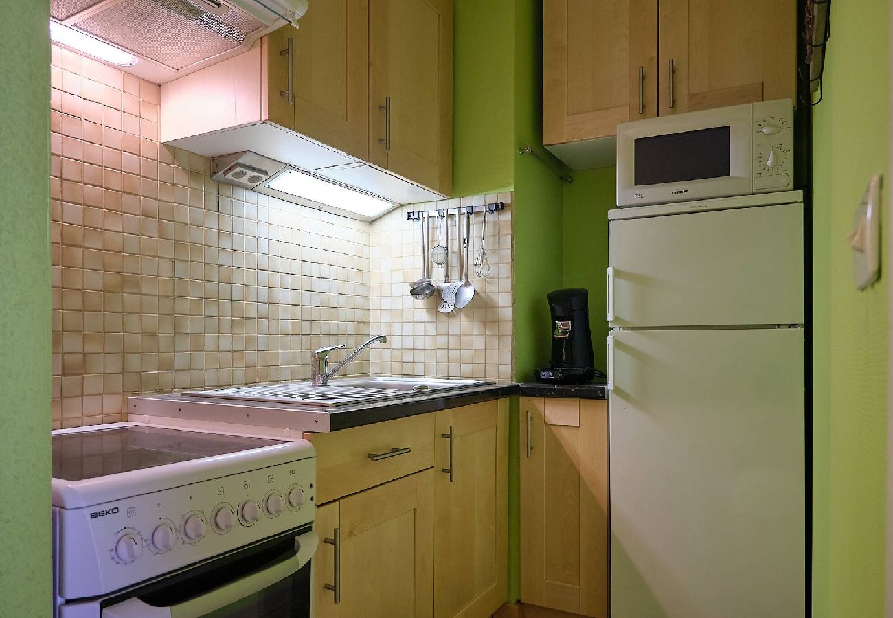 Apartment in Vars - Ski-in/Ski-out Studio • Slopes View Balcony • Resort Centre • Sleeps 4