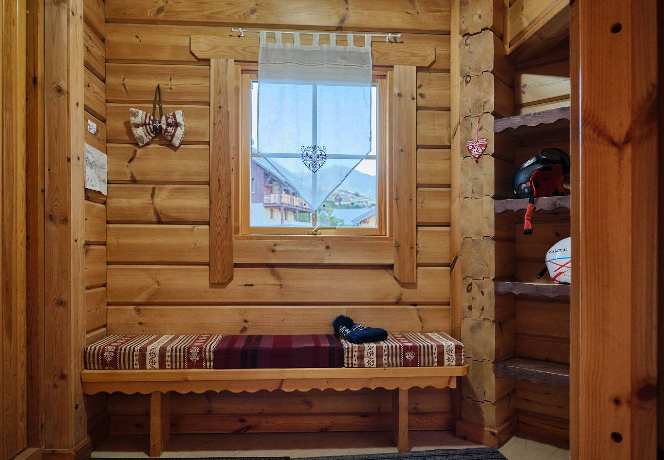 Chalet in Vars - Finnish Chalet • Sauna • Écrins Views