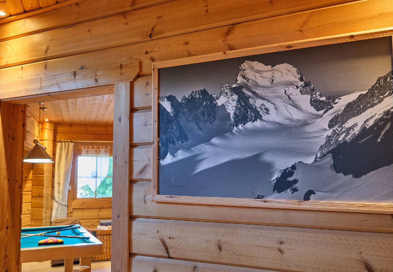Chalet in Vars - Finnish Chalet • Sauna • Écrins Views