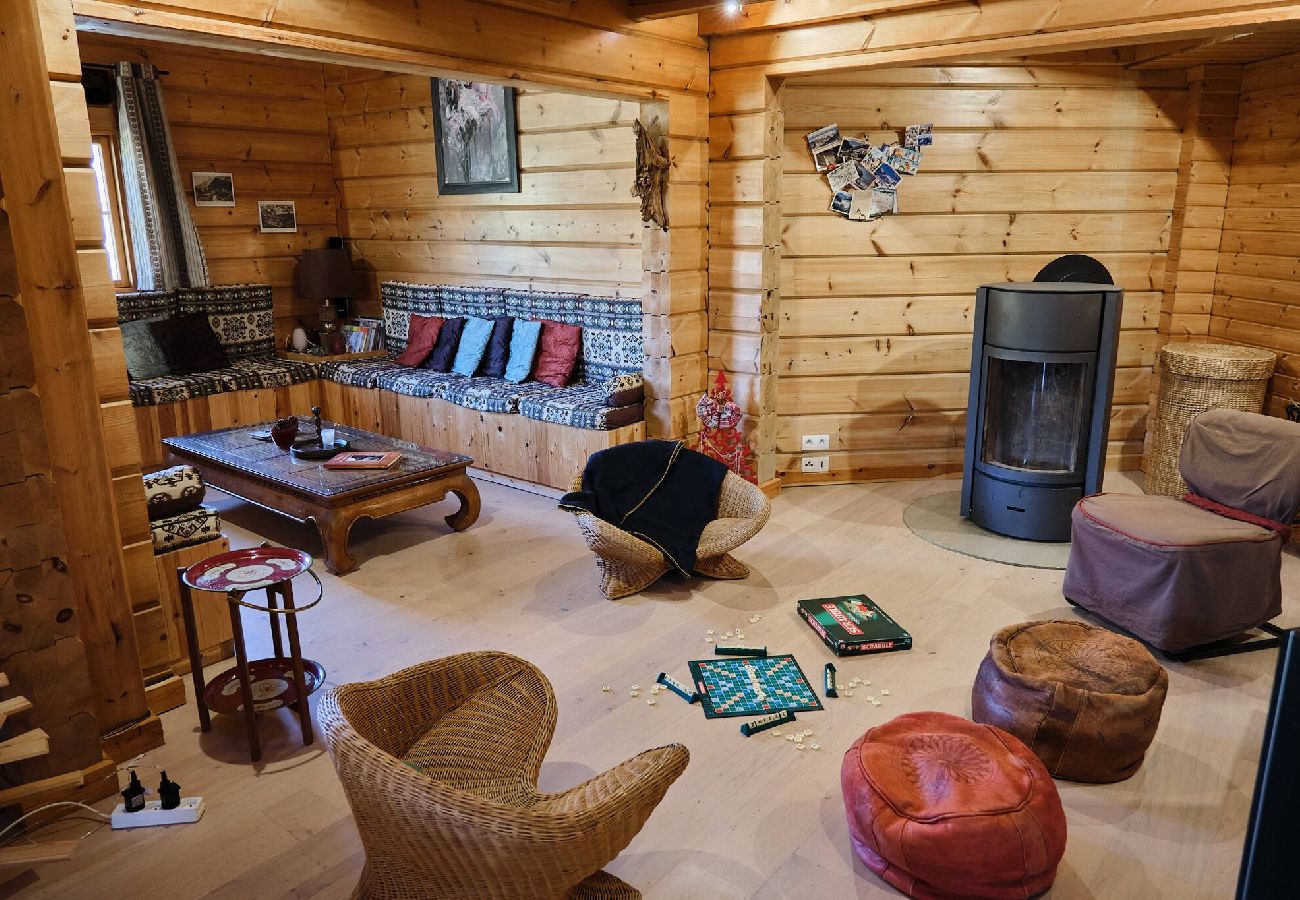 Chalet in Vars - Finnish Chalet • Sauna • Écrins Views