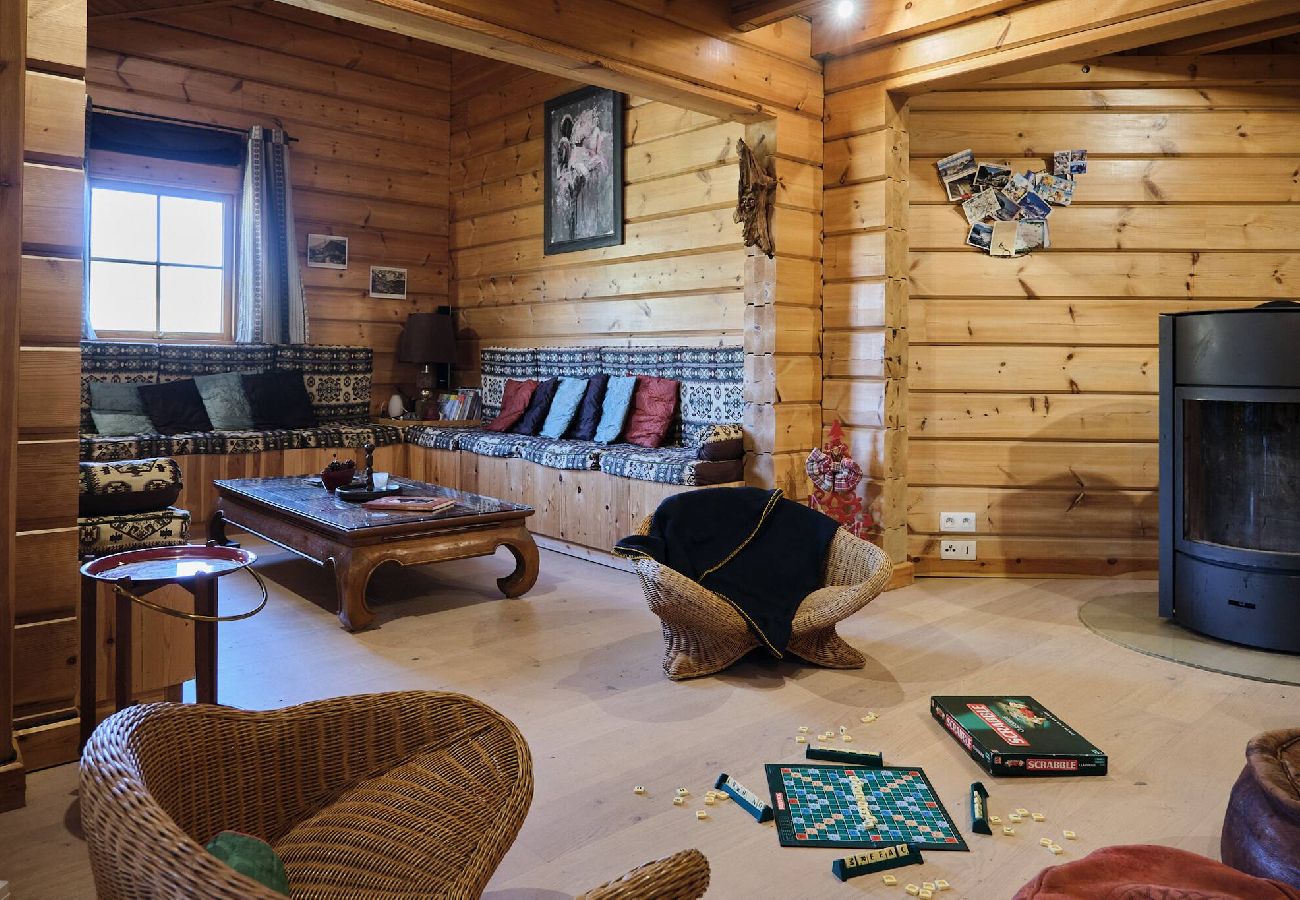 Chalet in Vars - Finnish Chalet • Sauna • Écrins Views