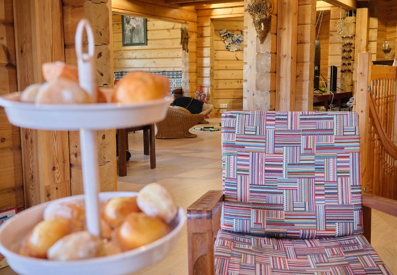 Chalet in Vars - Finnish Chalet • Sauna • Écrins Views