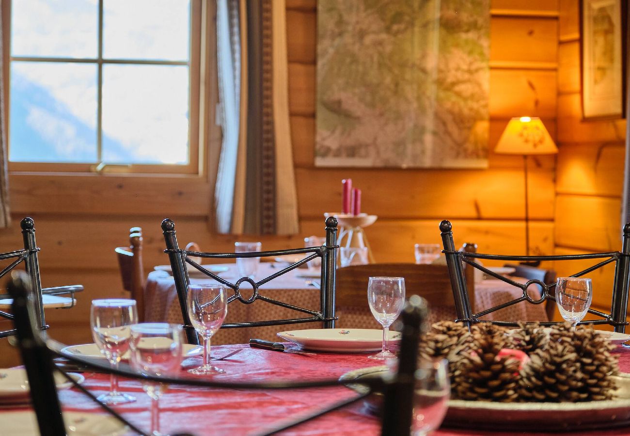 Chalet in Vars - Finnish Chalet • Sauna • Écrins Views
