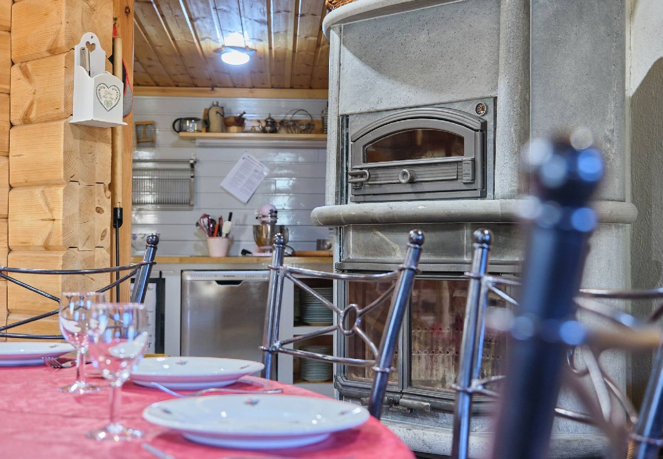 Chalet in Vars - Finnish Chalet • Sauna • Écrins Views