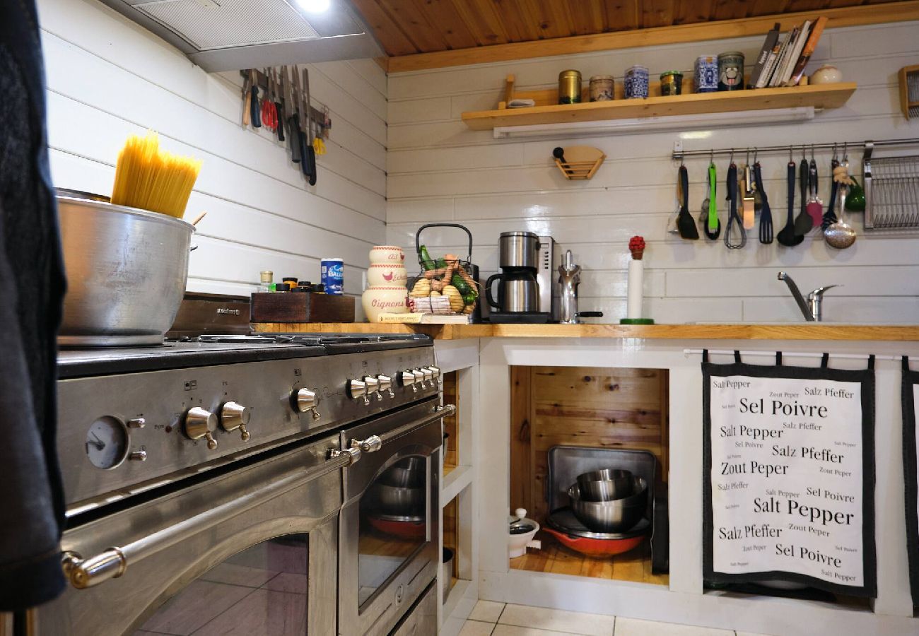 Chalet in Vars - Finnish Chalet • Sauna • Écrins Views