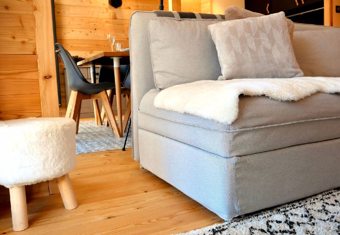 Apartment in Vars -     Beautiful Renovated Ski-in/Ski-out Apartment with Secure Parking
