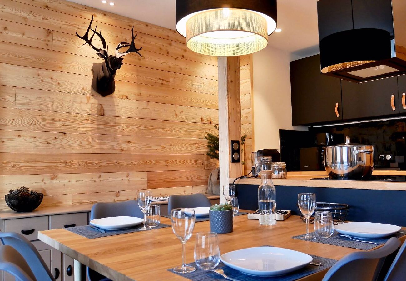 Apartment in Vars -     Beautiful Renovated Ski-in/Ski-out Apartment with Secure Parking