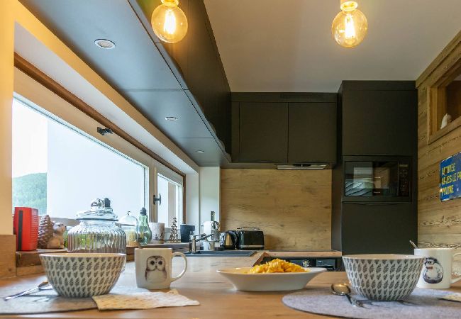 Apartment in Vars - Ski-in/Ski-out Studio • Slopes View Balcony • 2 Adults + 2 Children
