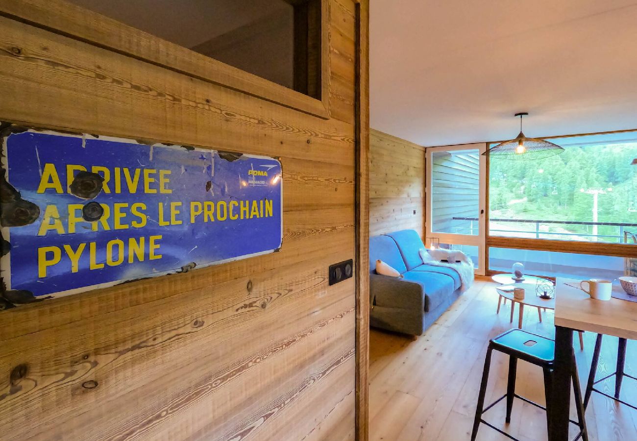 Apartment in Vars - Ski-in/Ski-out Studio • Slopes View Balcony • 2 Adults + 2 Children