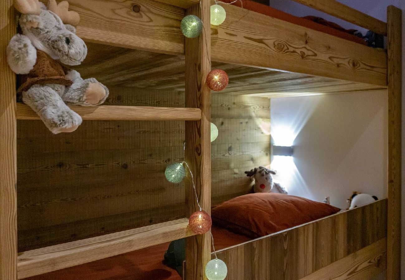 Apartment in Vars - Ski-in/Ski-out Studio • Slopes View Balcony • 2 Adults + 2 Children
