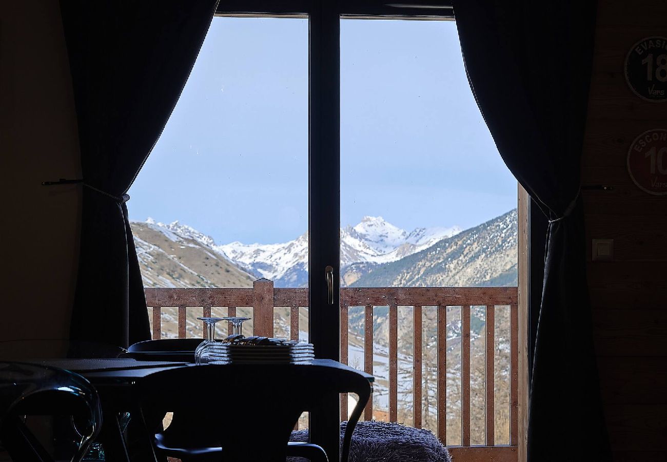 Apartment in Vars - Duplex Penthouse • Terraces • Private Garage • Master Suite