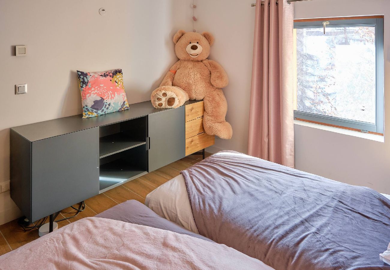 Apartment in Vars - Duplex Penthouse • Terraces • Private Garage • Master Suite