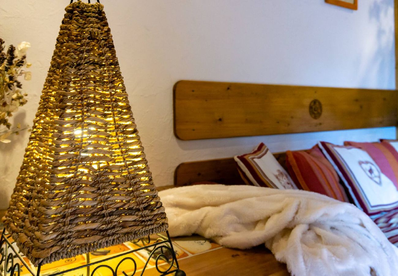 Residence in Vars - App 5 couchages Le Karibu 