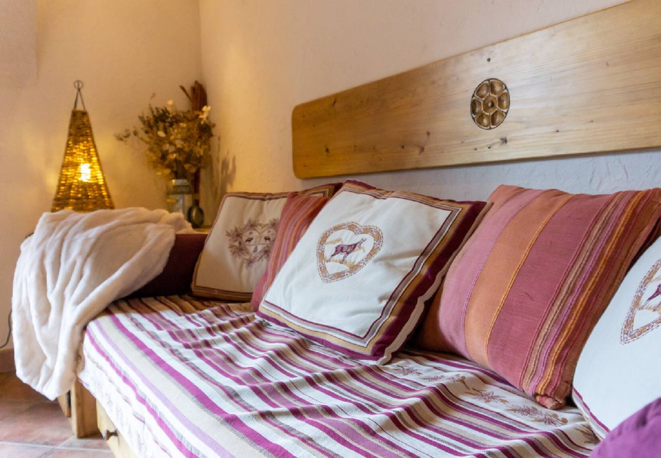 Residence in Vars - App 5 couchages Le Karibu 