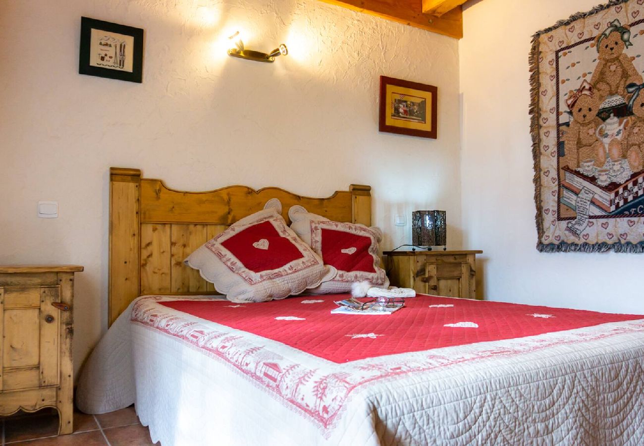 Residence in Vars - App 5 couchages Le Karibu 
