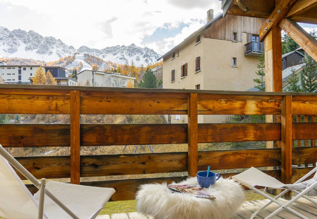 Residence in Vars - App 5 couchages Le Karibu 