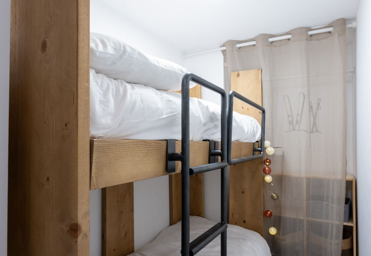 Apartment in Vars - Modern Apartment • Panoramic Views 