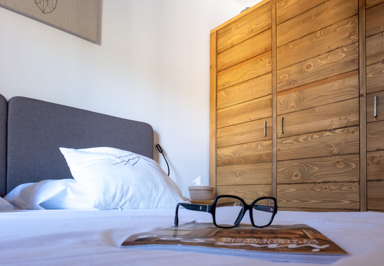 Apartment in Vars - Modern Apartment • Panoramic Views 