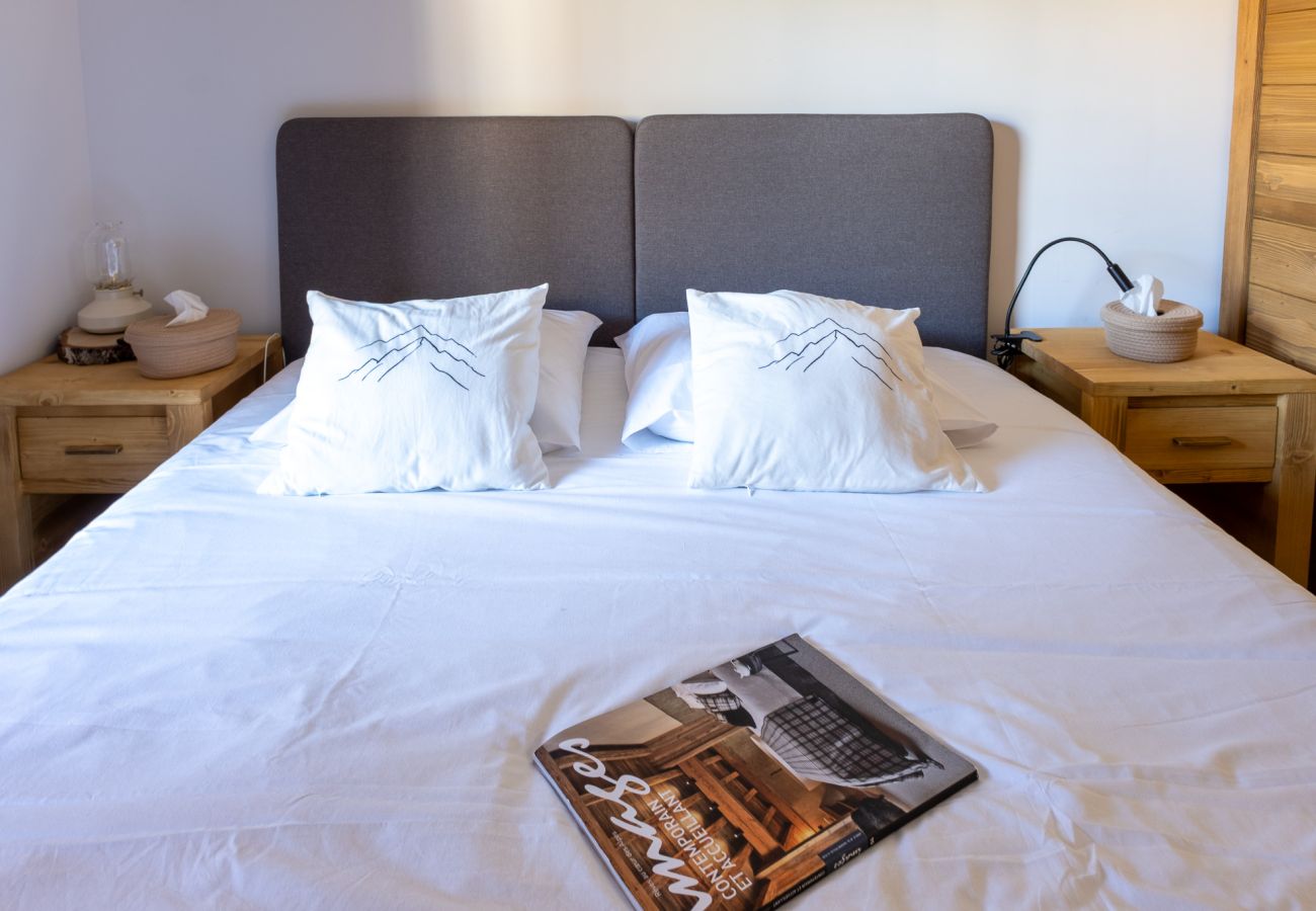 Apartment in Vars - Modern Apartment • Panoramic Views 