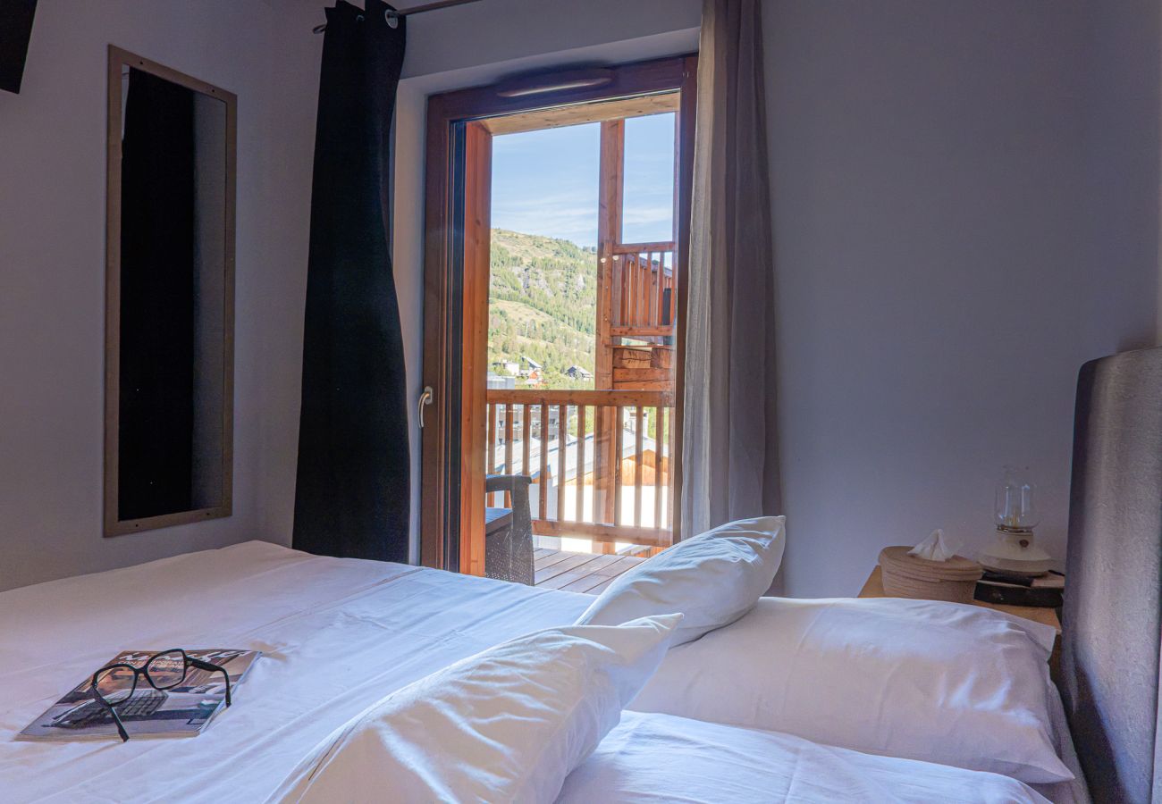 Apartment in Vars - Modern Apartment • Panoramic Views 
