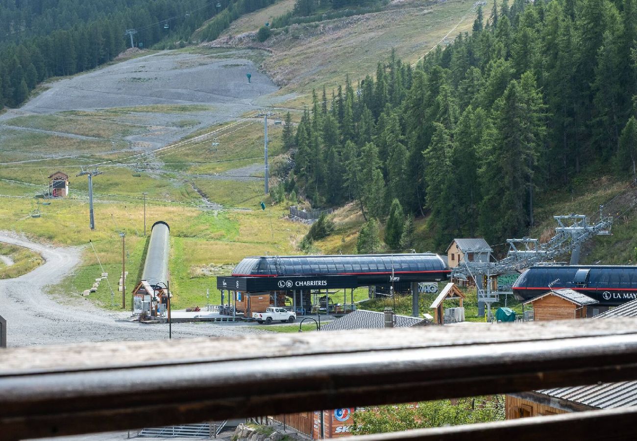 Residence in Vars - Ski-in/Ski-out Duplex • Vars Centre • 3 Bedrooms