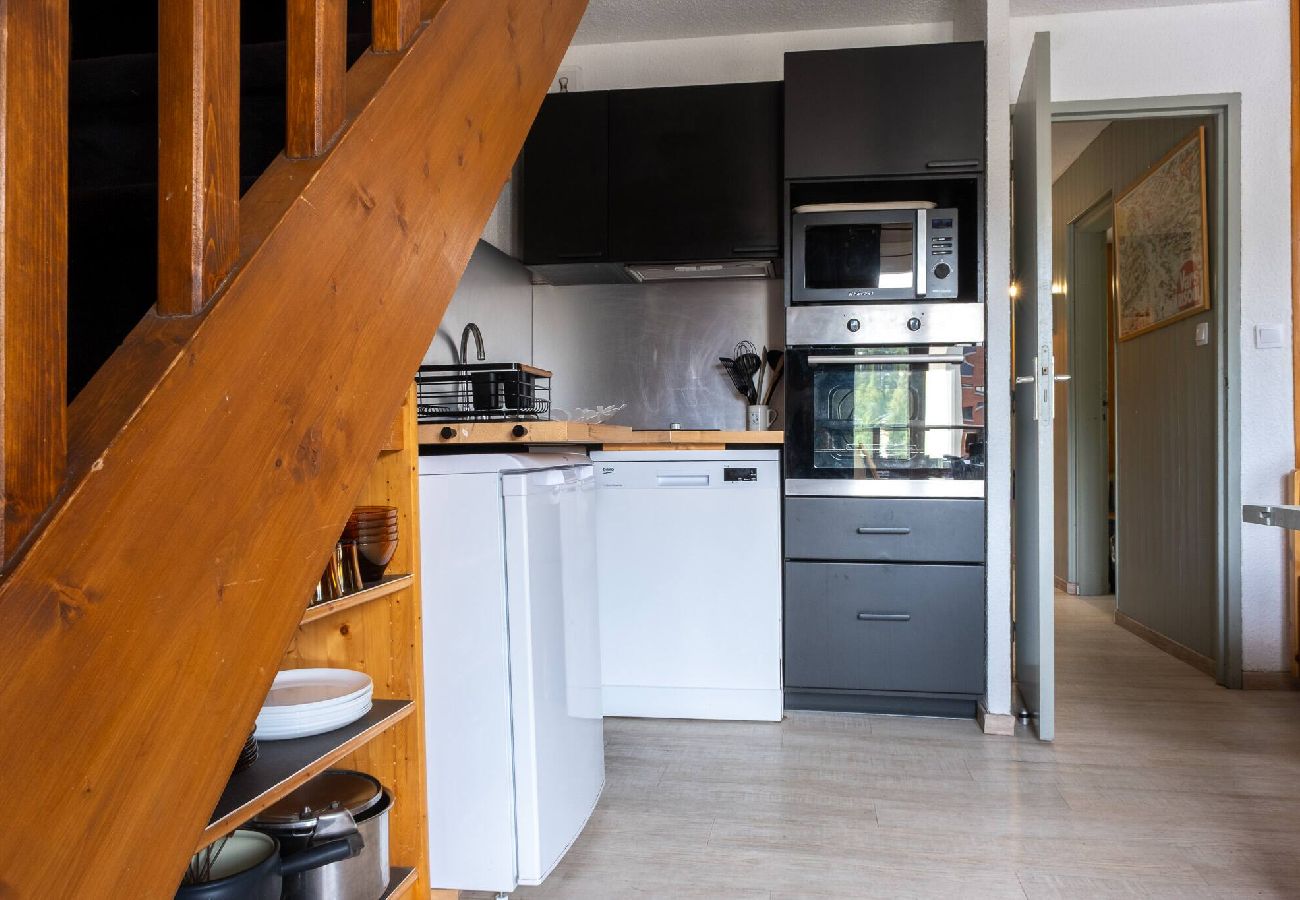 Residence in Vars - Ski-in/Ski-out Duplex • Vars Centre • 3 Bedrooms