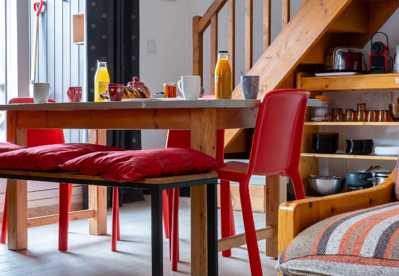 Residence in Vars - Ski-in/Ski-out Duplex • Vars Centre • 3 Bedrooms