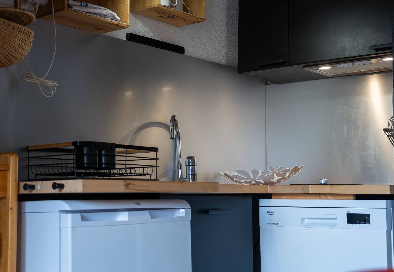 Residence in Vars - Ski-in/Ski-out Duplex • Vars Centre • 3 Bedrooms