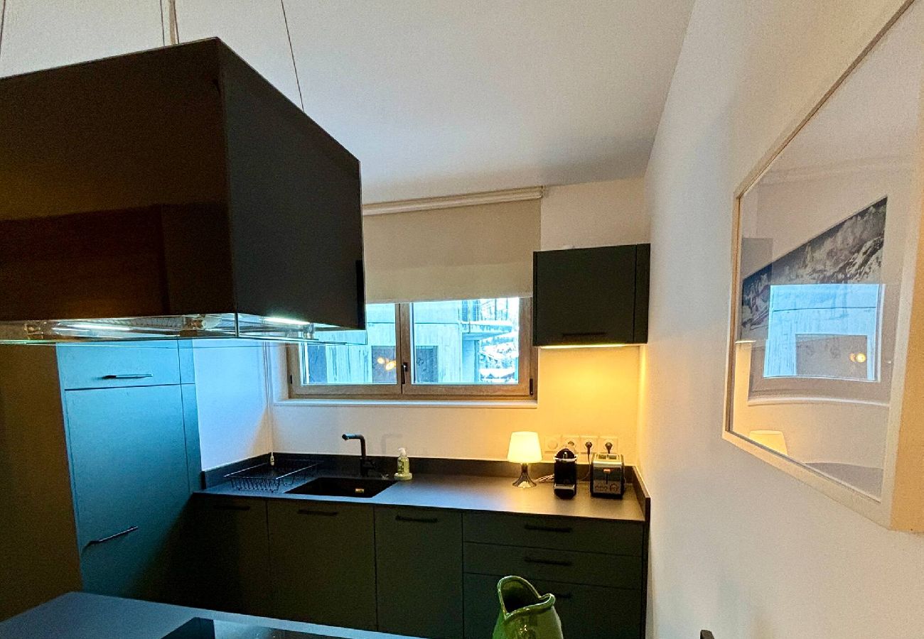 Apartment in Vars - Modern Apartment • Terrace • Covered Parking