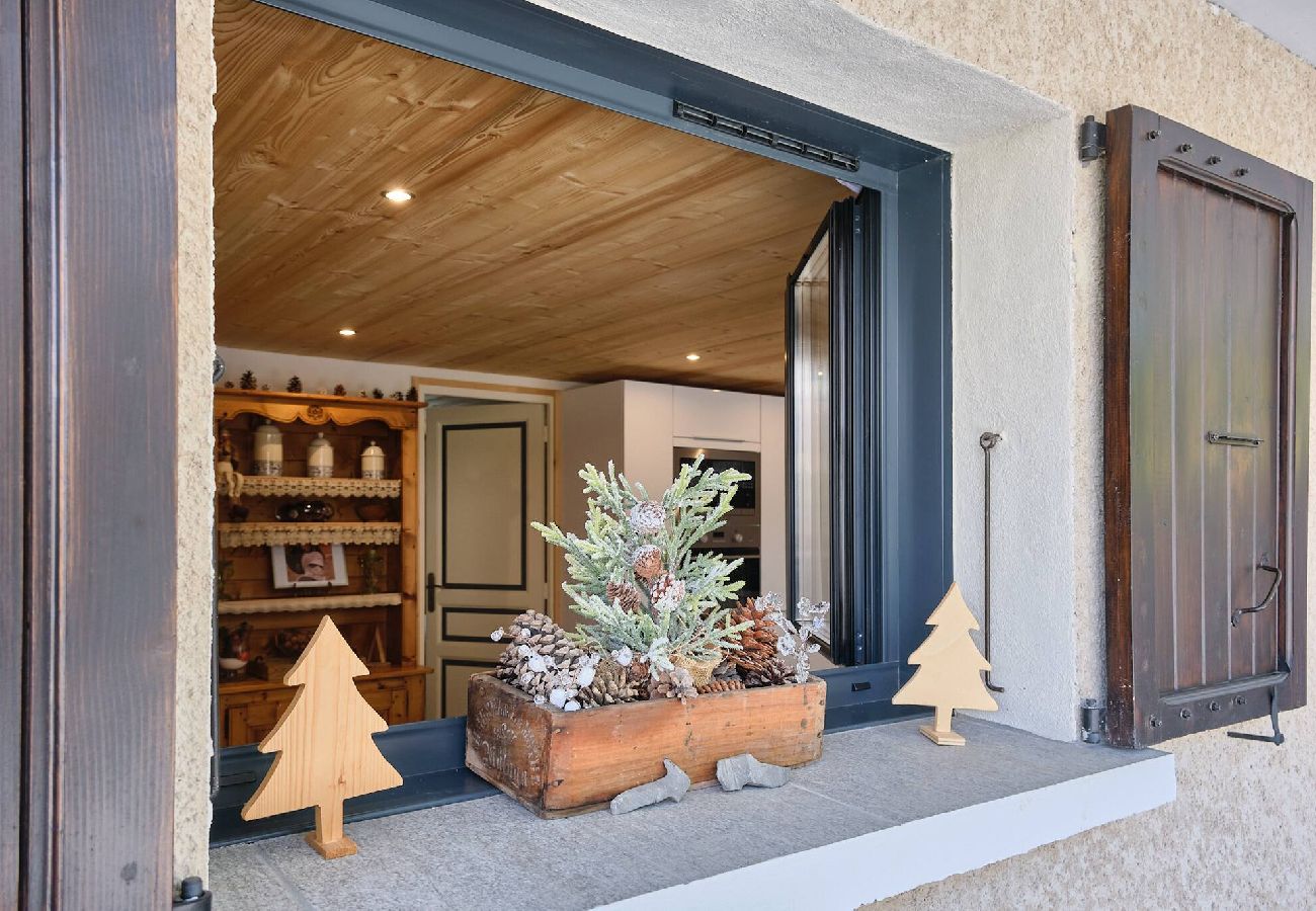 Apartment in Guillestre - Garden Apartment • Quiet Setting • Queyras & Écrins