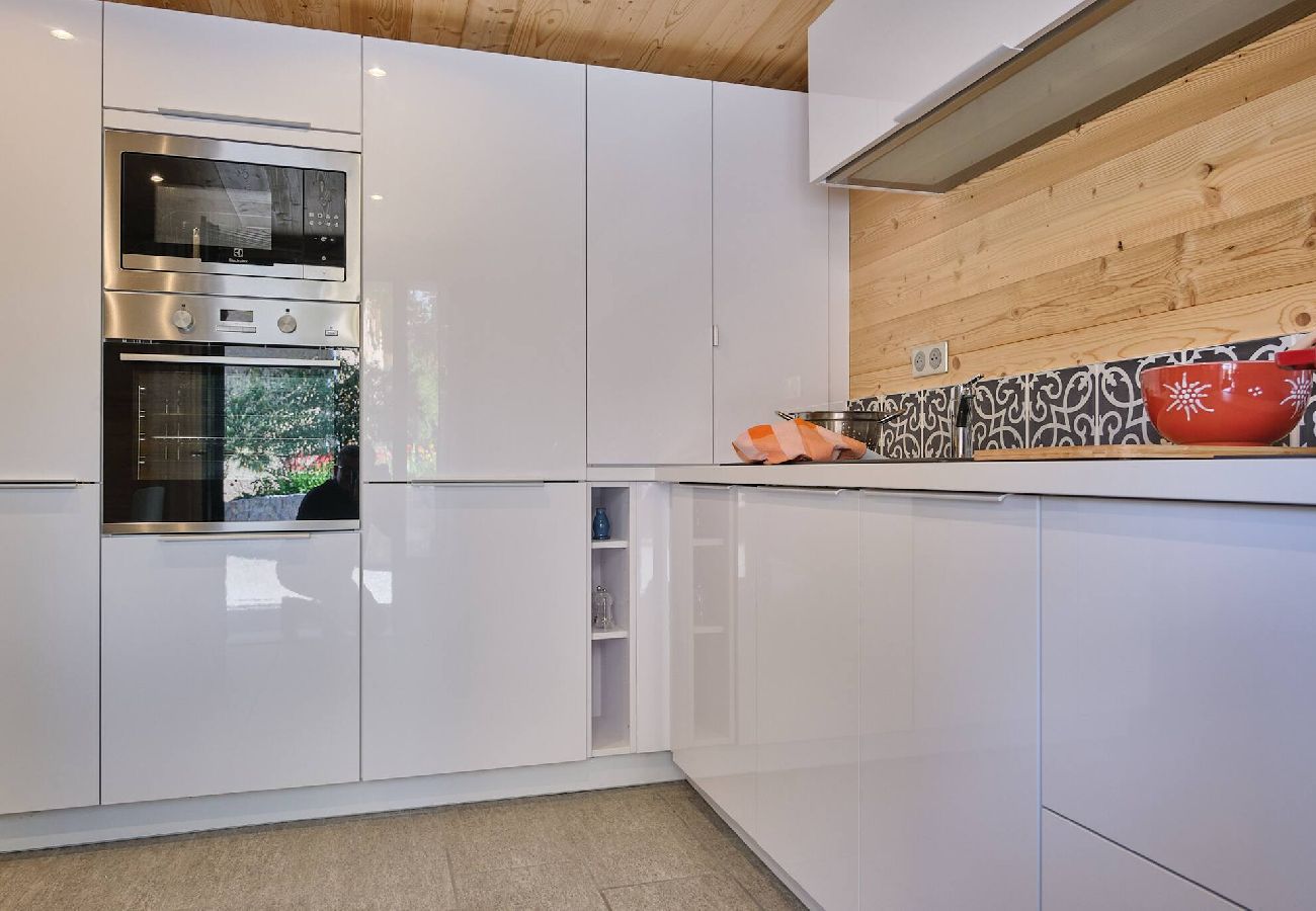 Apartment in Guillestre - Garden Apartment • Quiet Setting • Queyras & Écrins