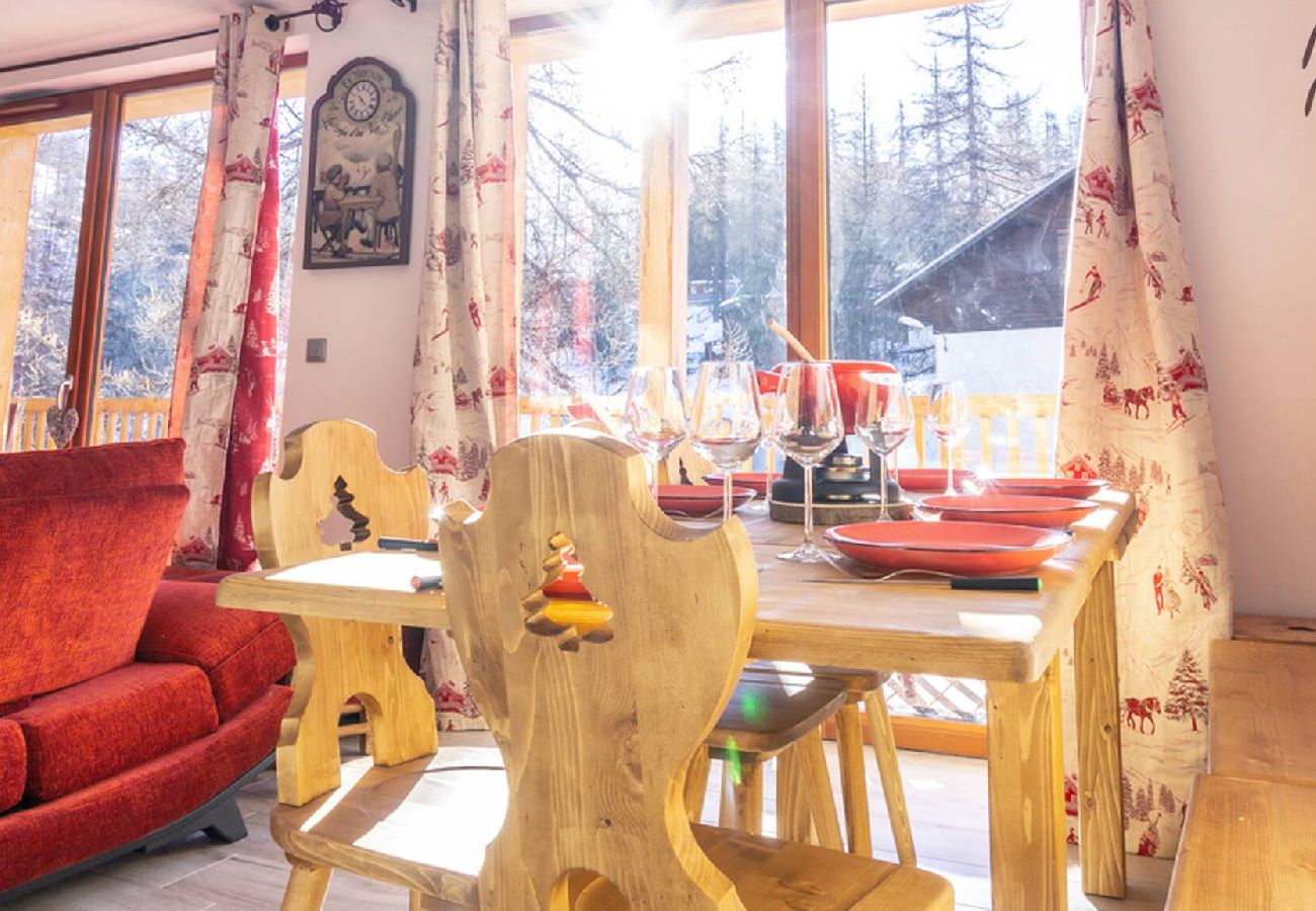 Apartment in Vars - Luxury Duplex • 4 En-suite Bedrooms • Garage 