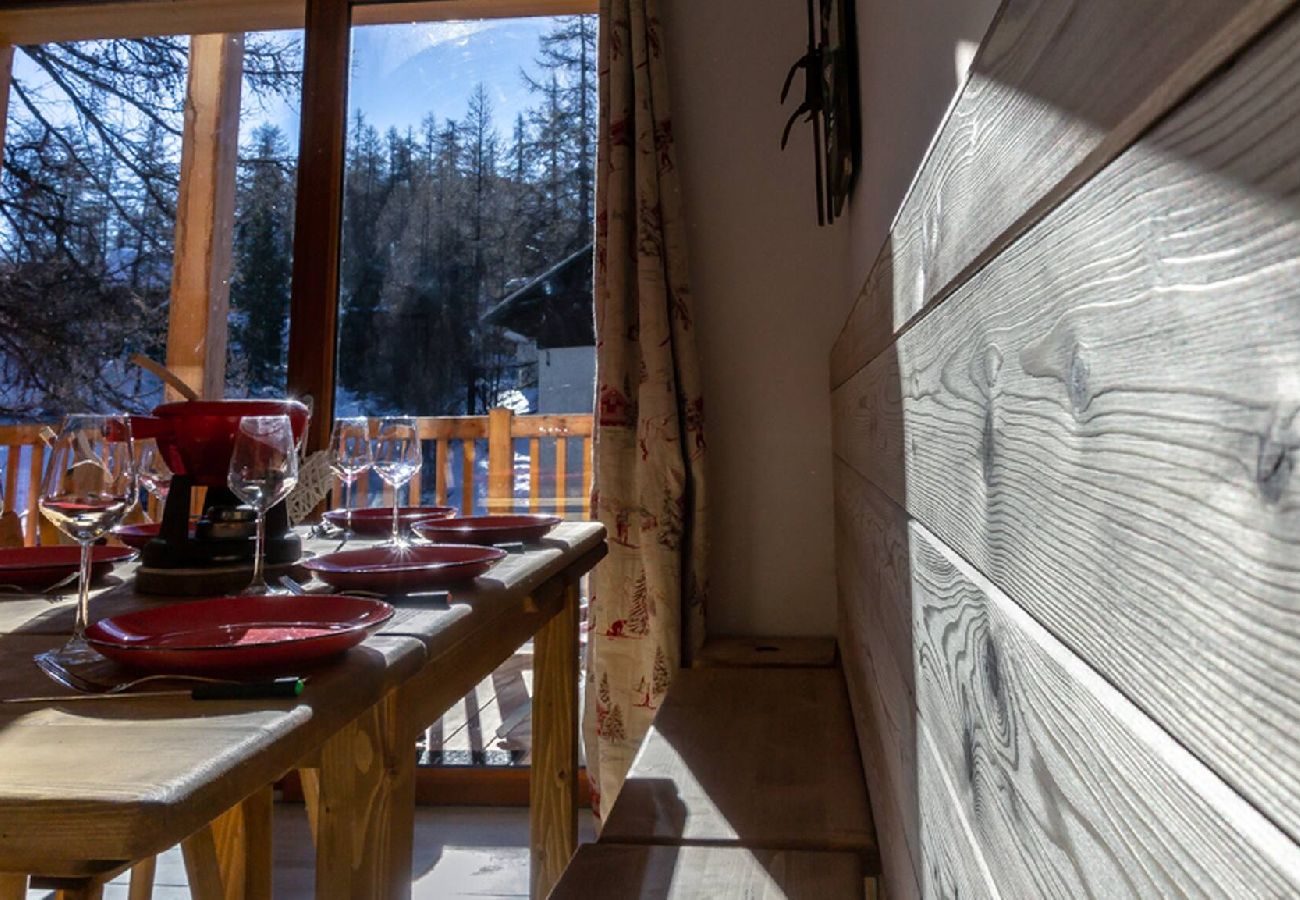 Apartment in Vars - Luxury Duplex • 4 En-suite Bedrooms • Garage 