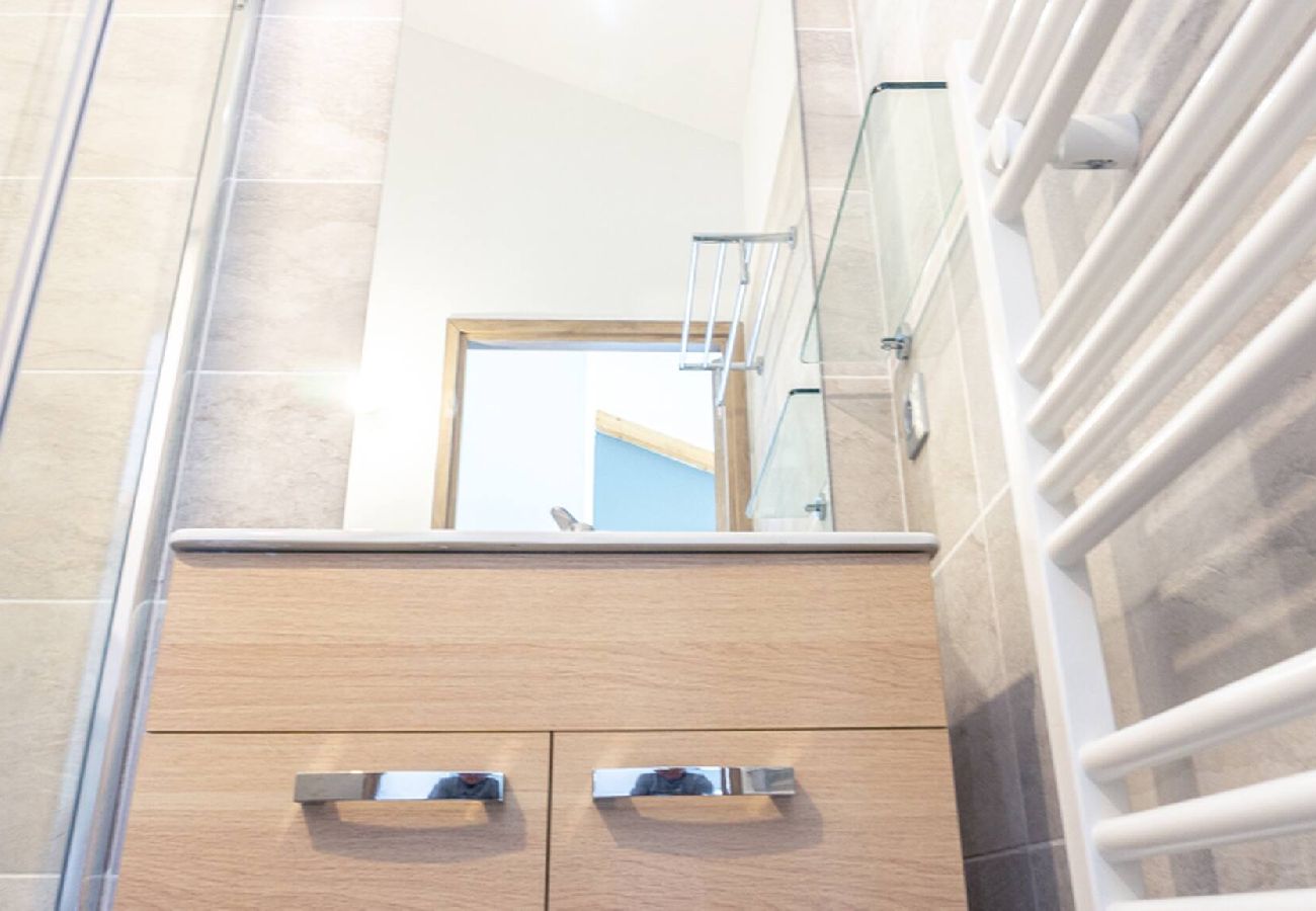 Apartment in Vars - Luxury Duplex • 4 En-suite Bedrooms • Garage 
