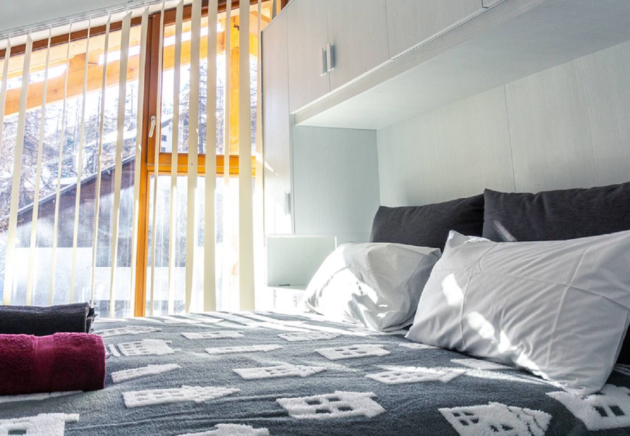 Apartment in Vars - Luxury Duplex • 4 En-suite Bedrooms • Garage 