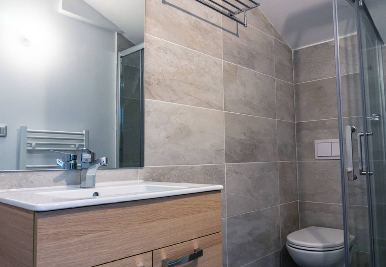 Apartment in Vars - Luxury Duplex • 4 En-suite Bedrooms • Garage 