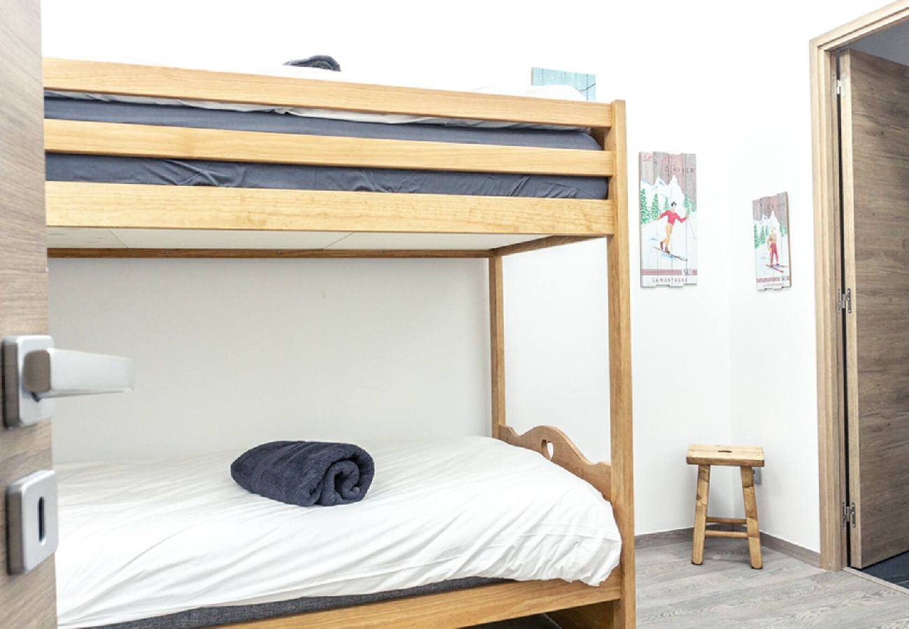 Apartment in Vars - Luxury Duplex • 4 En-suite Bedrooms • Garage 