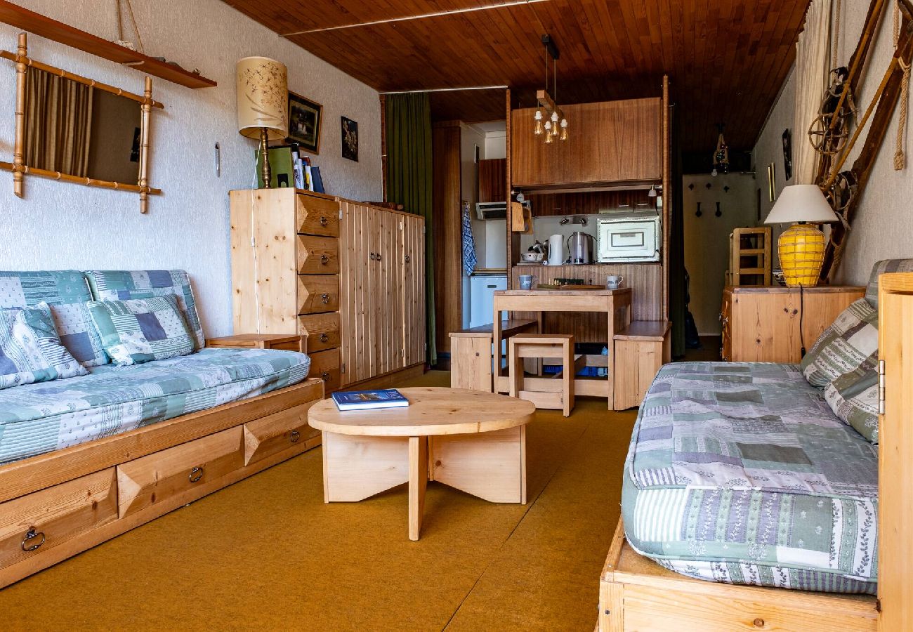 Apartment in Vars - Ski-in/Ski-out Apartment • Slope Views • 2 Bedrooms
