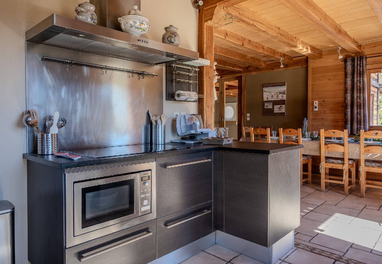 Chalet in Vars - Exceptional chalet • swimming pool • ski-in/ski-out