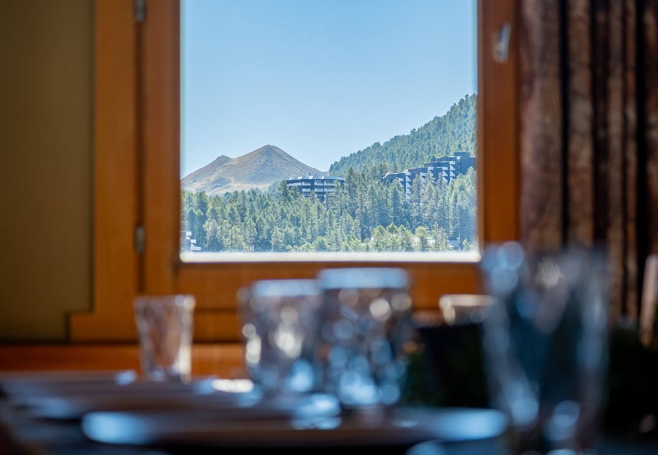 Chalet in Vars - Exceptional chalet • swimming pool • ski-in/ski-out
